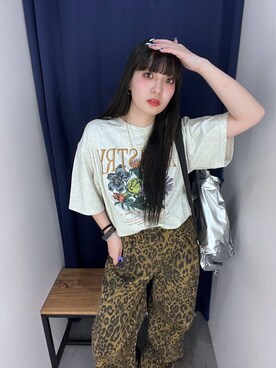 「アイテム（バックパック/リュック、シルバー系）」を使った、ナナさん（レディース・160cm）の春コーディネート