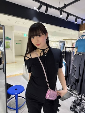 「PAGEBOY（ページボーイ）のオフショルリボントップス【マルチWAY/リボン紐アレンジ自在・ワンショルでも着用可能】（Tシャツ/カットソー、ブラック系）」を使った、ナナさん（レディース・160cm）の夏コーディネート