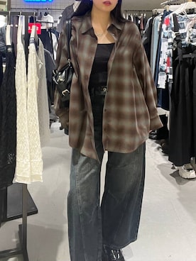 「PAGEBOY（ページボーイ）のオンブレチェックシャツ/チェックシャツ【2WAY仕様/シワになりにくい】（シャツ/ブラウス、ブラウン系）」を使った、ナナさん（レディース・160cm）の夏コーディネート