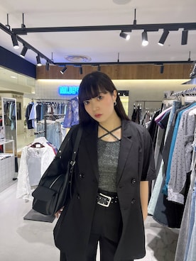「PAGEBOY（ページボーイ）の【500mlペットボトル収納可能】ハトメベルトポケットバッグ（ハンドバッグ、ブラック系）」を使った、ナナさん（レディース・160cm）の夏コーディネート
