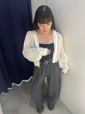 「PAGEBOY（ページボーイ）のコクーンタックスウェットパンツ【ドローコード付き/シルエット変化可能】（スウェットパンツ、ブラック系）」を使った、ナナさん（レディース・160cm）の夏コーディネート