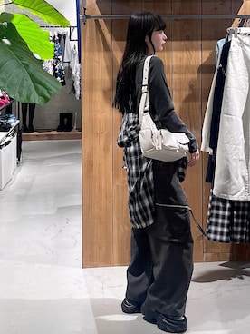 「アイテム（カーゴパンツ）」を使った、ナナさん（レディース・160cm）の冬コーディネート