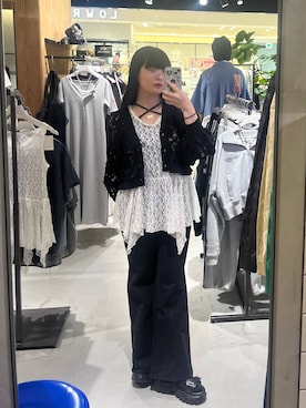 「PAGEBOY（ページボーイ）のスカシリーフニットボレロ（カーディガン/ボレロ、ブラック系）」を使った、ナナさん（レディース・160cm）の春コーディネート