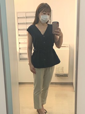 「earth music&ecology（アースミュージックアンドエコロジー）のアイテム（パンツ、ベージュ系）」を使った、mujyoさん（レディース）の秋コーディネート
