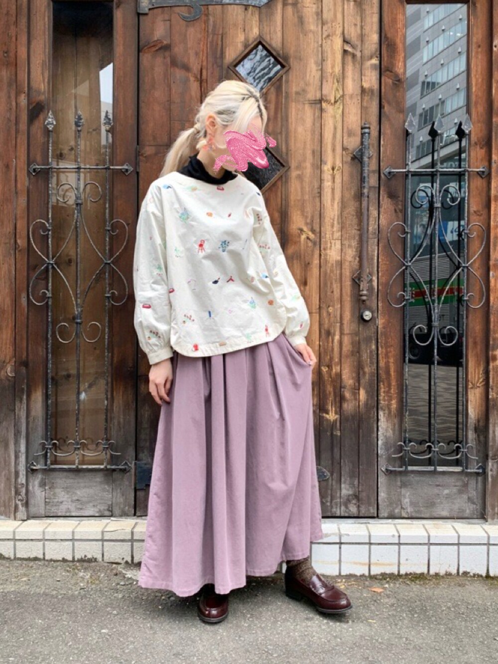 l'atelier du savon（アトリエドサボン）の「家の中 刺繍 ブラウス