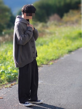 「shiki tokyo（シキトウキョウ）のアイテム（パーカー）」を使った、kyoさん（メンズ・181cm）の秋コーディネート