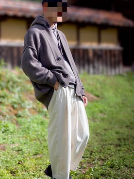 「shiki tokyo（シキトウキョウ）のアイテム（パーカー）」を使った、kyoさん（メンズ・181cm）の秋コーディネート
