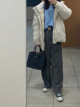 「アイテム（ダウンジャケット/コート、ホワイト系）」を使った、メさん（レディース・157cm）の春コーディネート