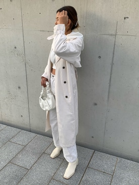 「オールホワイト」｜「アイテム（トレンチコート）」を使った、Miyoki⇆相互さん（レディース・170cm）の秋コーディネート