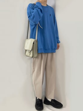 「刺繍」｜「アイテム（音楽/本・雑誌）」を使った、なさん（メンズ・172cm）の秋コーディネート