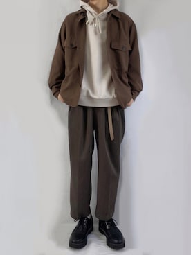 「ブラウンコーデ」｜「アイテム（音楽/本・雑誌）」を使った、なさん（メンズ・172cm）の秋コーディネート