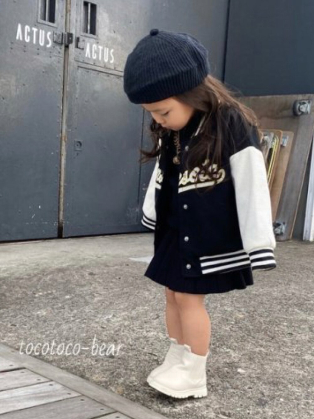 tocotocodeさんの「スタジャン（tocotoco_bear）」を使ったコーディネートの1枚目の写真