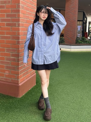「EVOL(イーボル)の【S-LLサイズ展開・軽量】スニーカーソールローファー IZ5849(ローファー)」を使った、mayaさん(レディース・155cm)の夏コーディネート