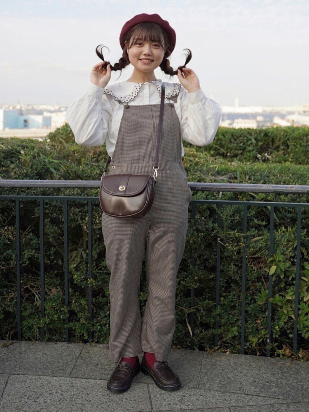 「チェック、ベレー帽、サロペット、ローファー、プチプラ、プチプラコーデ、秋服、ehka sopo、エヘカソポ、秋コーデ」｜「colzaのアイテム（ハンチング/ベレー帽、レッド系）」を使った、nachi ☺︎さん（レディース・157cm）の秋コーディネートの1枚目の写真