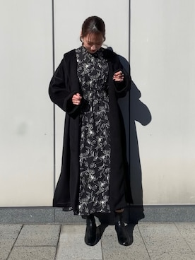 「花柄」｜「アイテム（ノーカラーコート）」を使った、Meguさん（レディース・160cm）の冬コーディネート