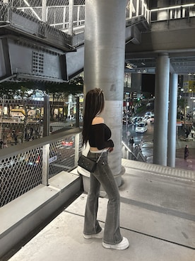 「H&M（エイチ・アンド・エム）のアイテム（デニムパンツ）」を使った、amiさん（レディース・155cm）の秋コーディネート