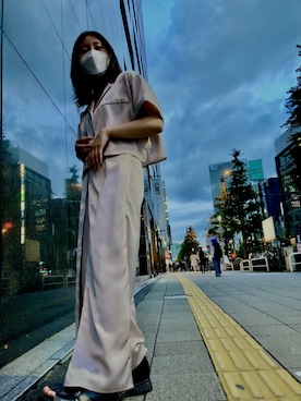 「ALEXIA STAM（アリシアスタン）のアイテム（シャツ/ブラウス、ゴールド系）」を使った、chihiyuさん（レディース）の秋コーディネート