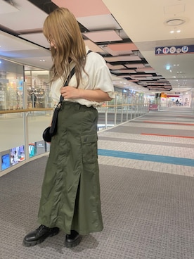 「AVIREX（アヴィレックス）のアイテム」を使った、Runa Nagayaさん（レディース・156cm）の春コーディネート