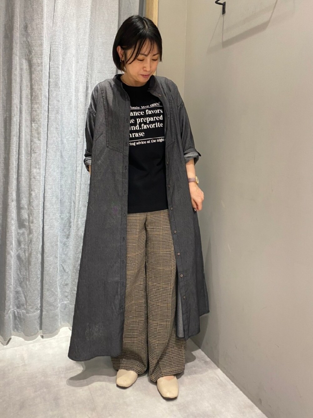 「秋のコーデ、オトナカジュアル、ラクチンコーデ、カジュアルコーデ、ワントーンコーデ、低身長コーデ、MelanCleuge、Tシャツ」｜「Melan Cleugeのアイテム（Tシャツ/カットソー、ブラック系）」を使った、てらさん（レディース・153cm）の夏コーディネートの1枚目の写真