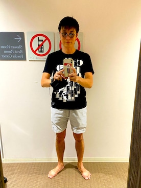 「WHITE MOUNTAINEERING（ホワイトマウンテニアリング）のアイテム（Tシャツ/カットソー）」を使った、ろみひーさん（メンズ・175cm）の夏コーディネート
