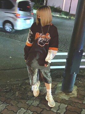 スウェット ブラウン系 を使った スポーツミックス のレディース人気ファッションコーディネート Wear