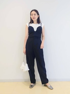 座間　オデット エ オディール スタッフさんのコーディネート