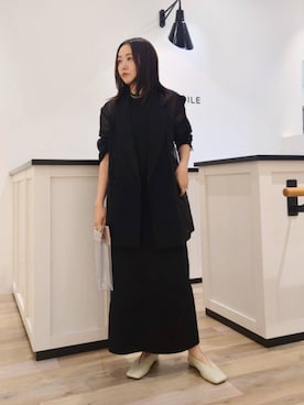 座間　オデット エ オディール スタッフさんのコーディネート