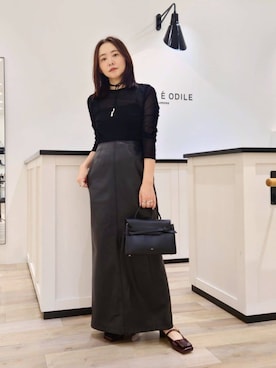 「イエベ春」｜座間　オデット エ オディール スタッフさん（レディース・157cm）の秋コーディネート