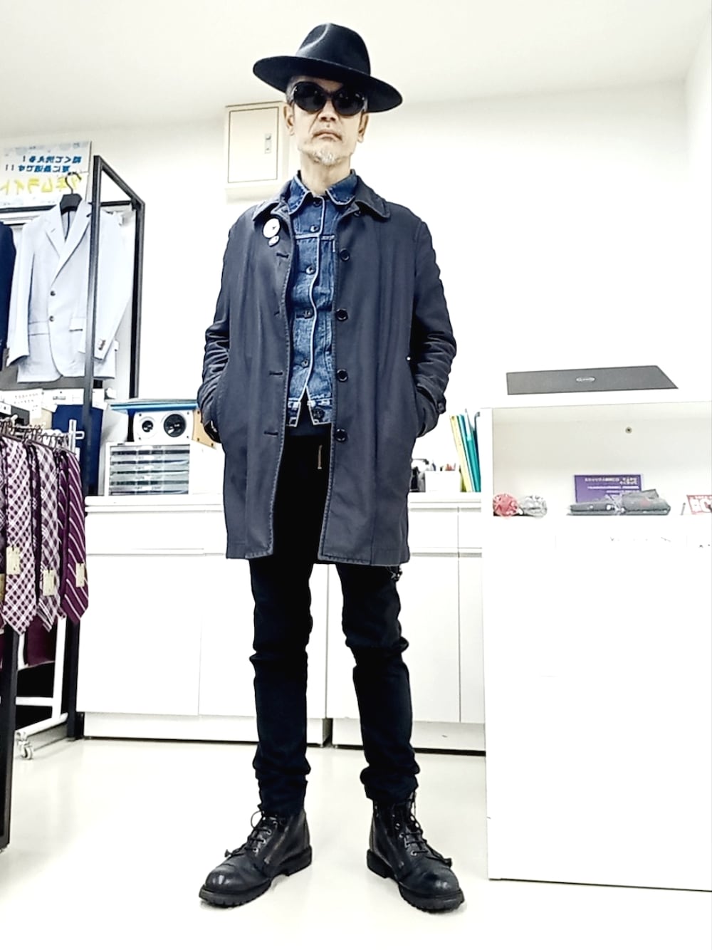 COMME des GARCONS SHIRTのステンカラーコートを使った人気