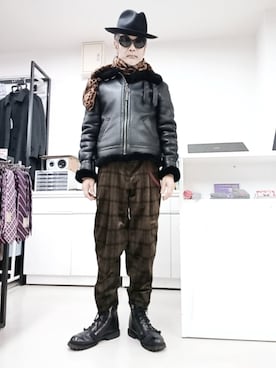 「古着」｜「アイテム（ムートンコート）」を使った、2440046さん（メンズ・172cm）の冬コーディネート