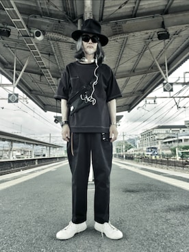 SWIPE ON THE QUIETのウォレットチェーンを使った人気ファッション