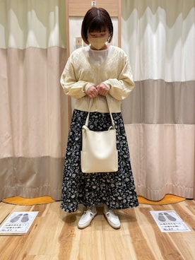 「花柄」｜「アイテム（スリッポン）」を使った、maiさん（レディース・154cm）の春コーディネート