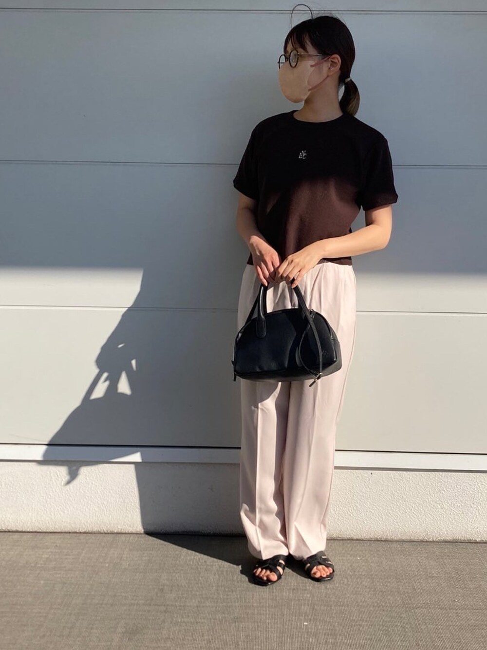 「オトナカジュアル、夏コーデ、カジュアルコーデ、ゆるコーデ、サンダル、大人女子、GRL、しまむら、プチプラ、プチプラコーデ、ブラウン、淡色コーデ、ママコーデ」｜「しまむらのアイテム（Tシャツ/カットソー、ブラウン系）」を使った、なっぴーさん（レディース・159cm）の夏コーディネートの1枚目の写真