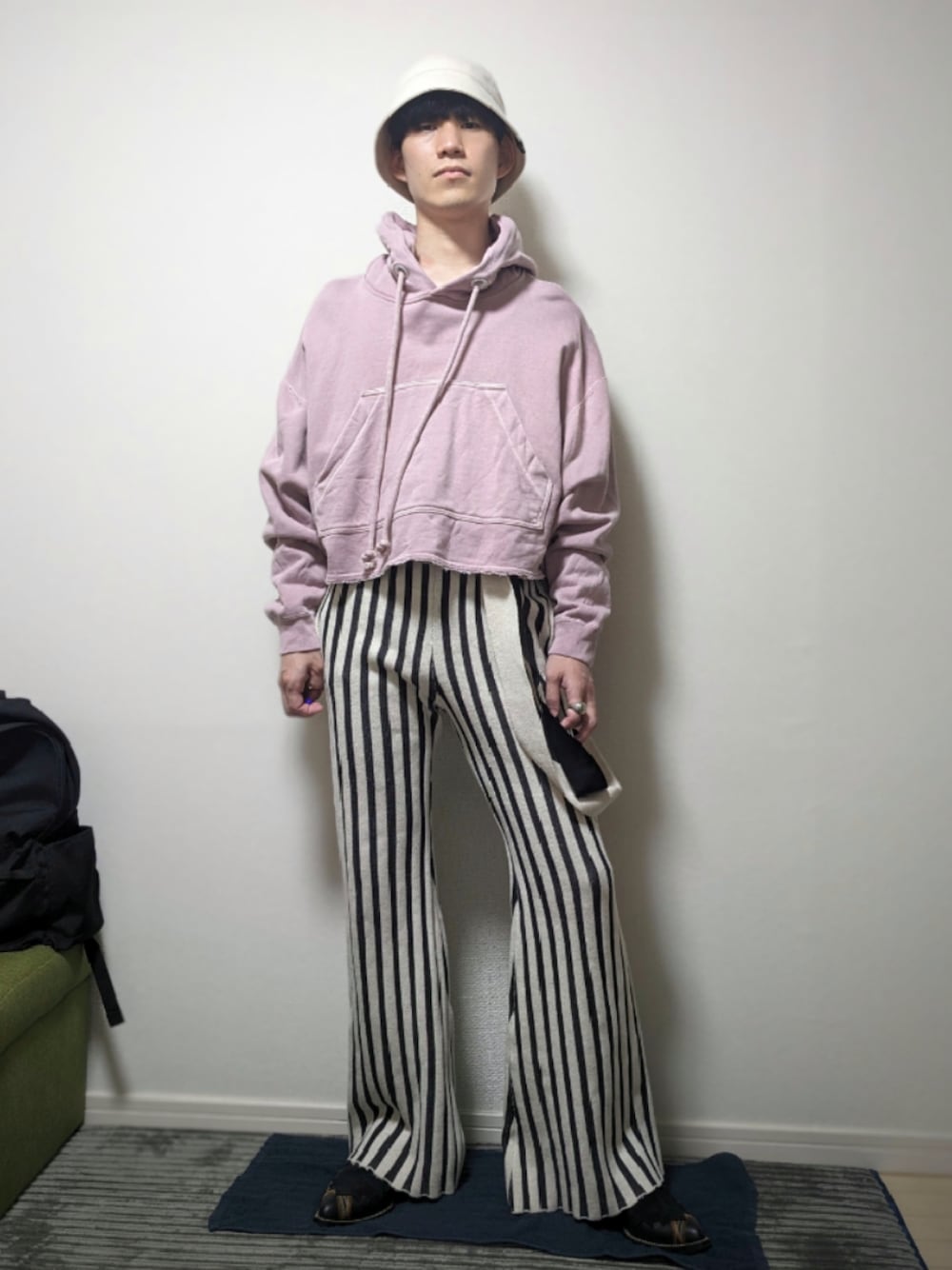 「春コーデ、ゆるコーデ」｜「CA4LAのSAILORMAN CT（ハット、ベージュ系）」を使った、AAaaさん（メンズ・168cm）の夏コーディネートの1枚目の写真
