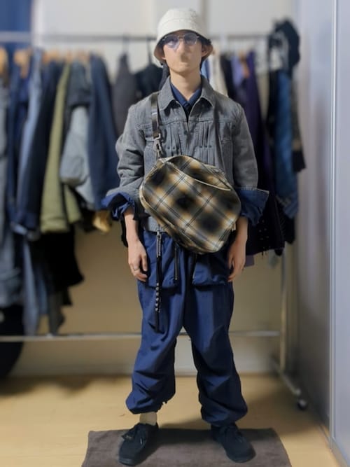 Clarks（クラークス）の「【別注】 ＜CLARKS＞ WALLABEE NAVY/シューズ