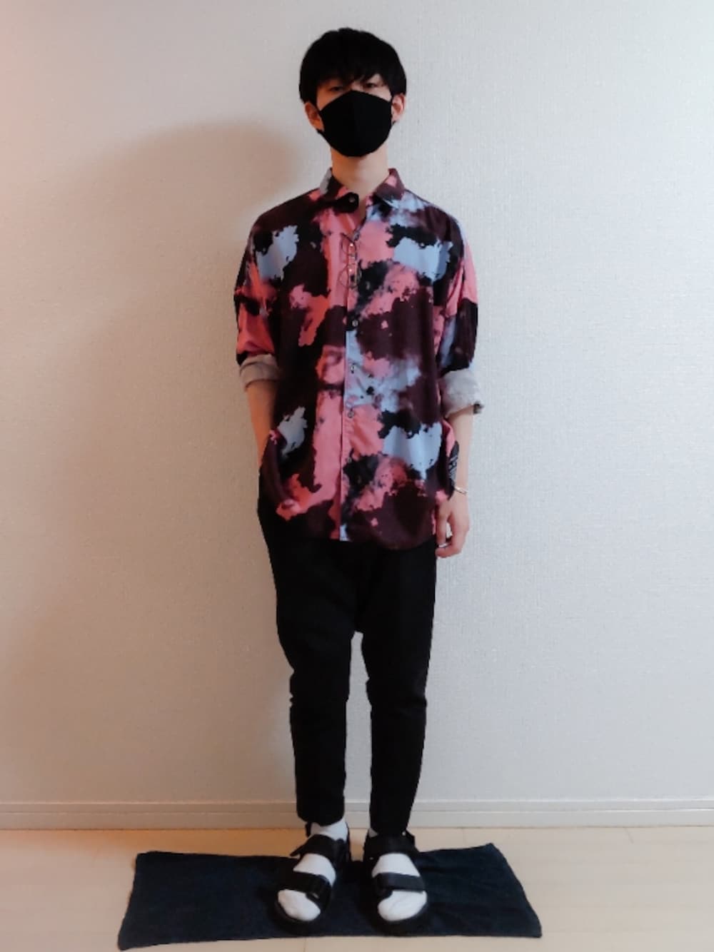 「タイダイ柄、夏コーデ」｜「SHAREEFのSMOKE PT  L/S SHIRTS（シャツ/ブラウス、ブラウン系）」を使った、AAaaさん（メンズ・168cm）の夏コーディネートの1枚目の写真