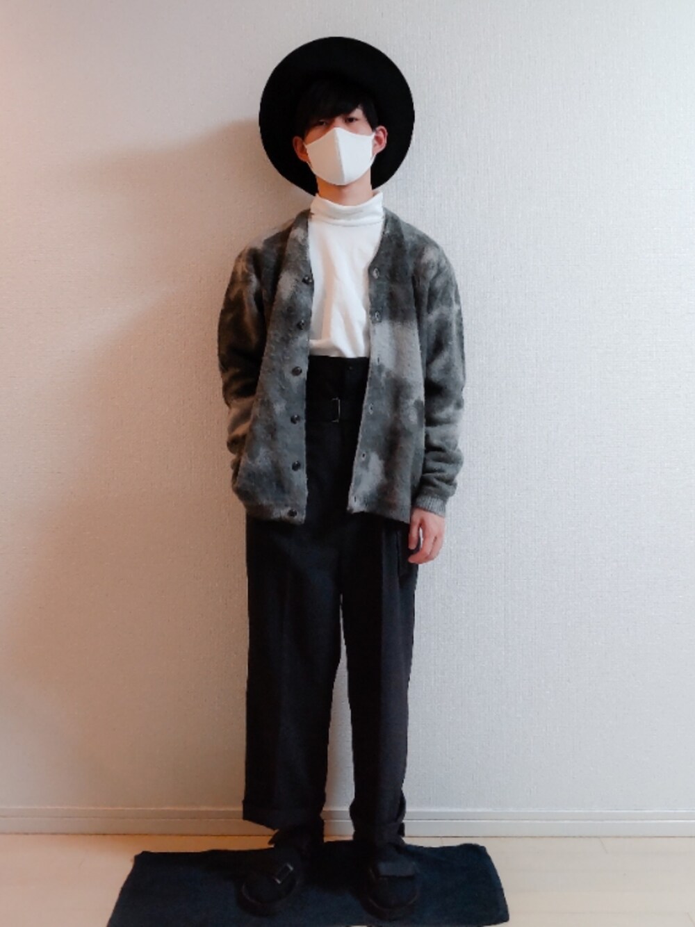 「スラックス、秋コーデ」｜「KIJIMA TAKAYUKIの＜KIJIMA TAKAYUKI（キジマ タカユキ）＞ コットンナイロン　ハット（ハット、ブラック系）」を使った、AAaaさん（メンズ・168cm）の秋コーディネートの1枚目の写真