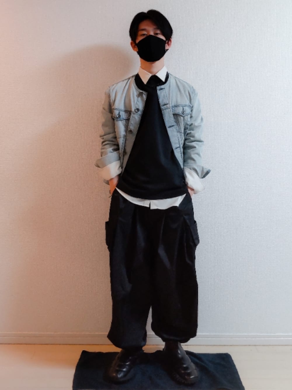 「秋コーデ、古着MIX」｜「DR.DENIMのアイテム（デニムジャケット、ブルー系）」を使った、AAaaさん（メンズ・168cm）の秋コーディネートの1枚目の写真