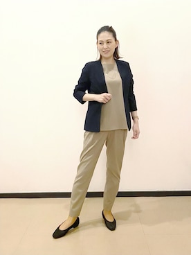 「お仕事スタイル」｜「アイテム（ノーカラージャケット）」を使った、eriさん（レディース・160cm）の夏コーディネート