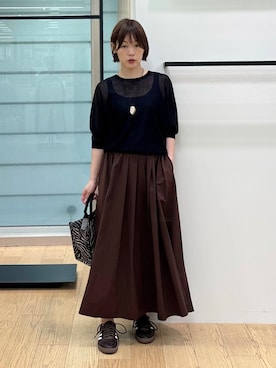 「INDIVI（インディヴィ）の【体型カバー／洗える】シアードルマンニット（ニット/セーター、ブラック系）」を使った、asamiさん（レディース・156cm）の夏コーディネート
