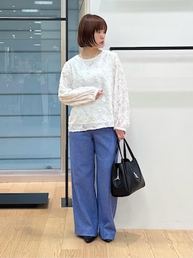 「INDIVI（インディヴィ）の【褒められパンツ／ウール混】ウォームウール ワイドパンツ（その他パンツ、ブルー系）」を使った、asamiさん（レディース・156cm）の春コーディネート