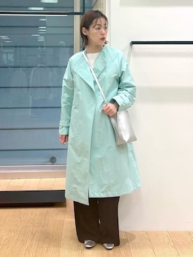 「アイテム（トレンチコート、グリーン系）」を使った、asamiさん（レディース・156cm）の春コーディネート