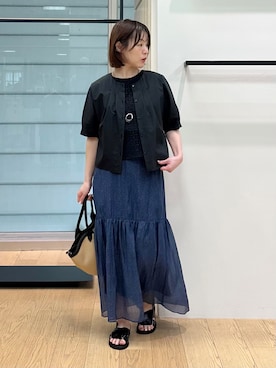 「INDIVI（インディヴィ）の【洗える】レイヤード風レースコンビTシャツ（Tシャツ/カットソー、ブラック系）」を使った、asamiさん（レディース・156cm）の夏コーディネート