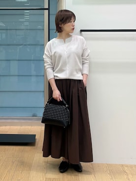 「INDIVI（インディヴィ）の【風合い柔らか／SETUP可】ブークレ起毛ジャージトップス（Tシャツ/カットソー、ベージュ系）」を使った、asamiさん（レディース・156cm）の秋コーディネート