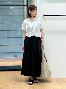 「INDIVI（インディヴィ）の【洗える／軽やか】フリル衿ギャザーブラウス（シャツ/ブラウス、ホワイト系）」を使った、asamiさん（レディース・156cm）の夏コーディネート