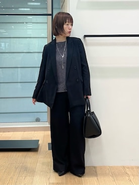 「INDIVI（インディヴィ）の【褒められパンツ／ウール混】ウォームウール ワイドパンツ（その他パンツ、ブラック系）」を使った、asamiさん（レディース・156cm）の春コーディネート
