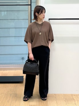 「INDIVI（インディヴィ）の【着る日傘】ドルマントップス（シャツ/ブラウス、ブラウン系）」を使った、asamiさん（レディース・156cm）の夏コーディネート