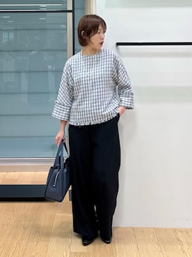 「INDIVI（インディヴィ）の【華やか／1枚でサマになる】上品ツイードブラウス（シャツ/ブラウス、ブルー系）」を使った、asamiさん（レディース・156cm）の秋コーディネート