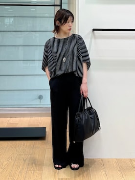「INDIVI（インディヴィ）の【UVケア／接触冷感】ジョーゼットドルマンブラウス（シャツ/ブラウス、グレー系）」を使った、asamiさん（レディース・156cm）の夏コーディネート