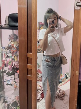 「アイテム（デニムスカート、グレー系）」を使った、라이팅さん（レディース・148cm）の秋コーディネート